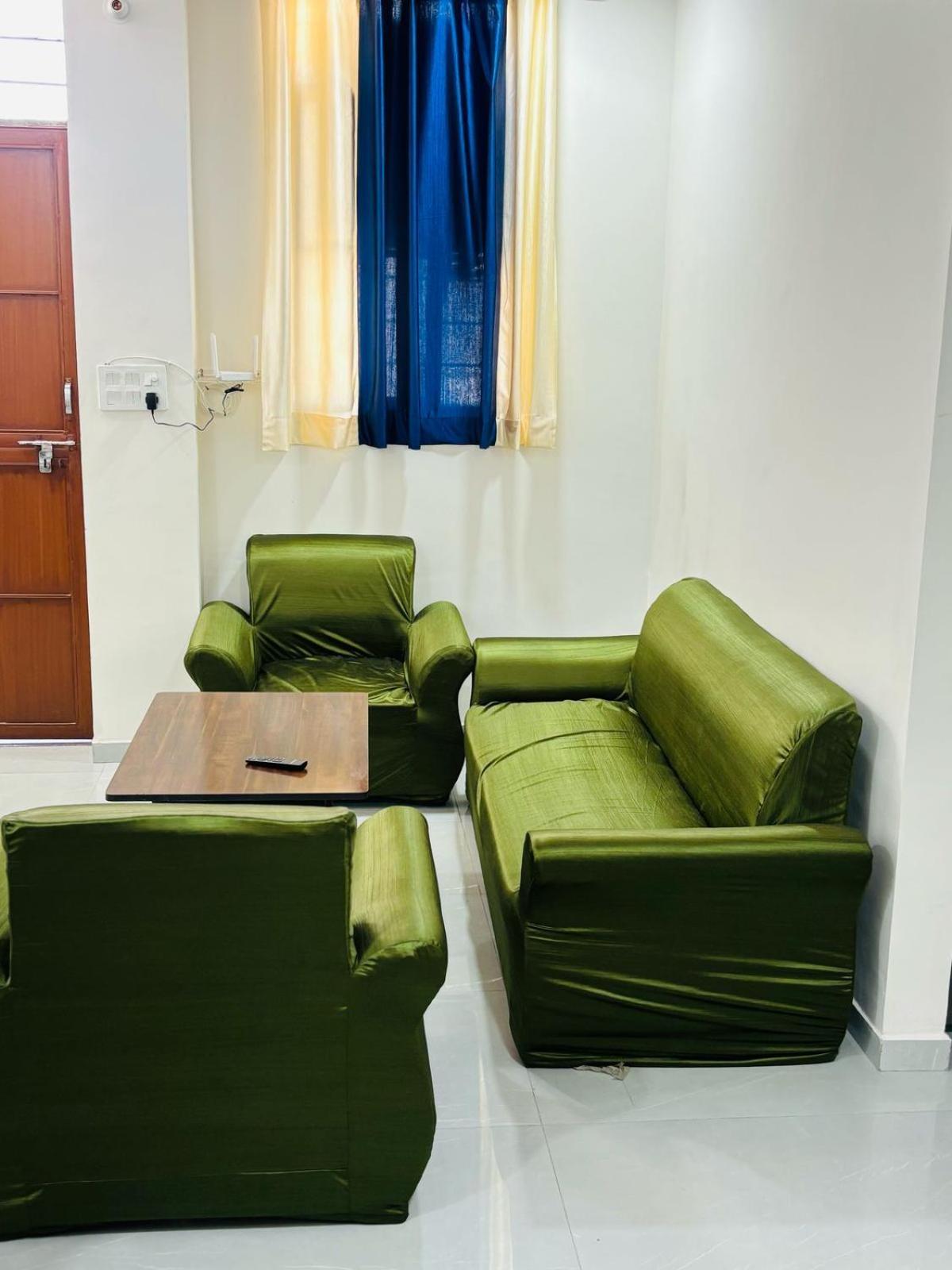 The Rainbow Retreat By Divine Hospitality Hotel Jaipur Bagian luar foto